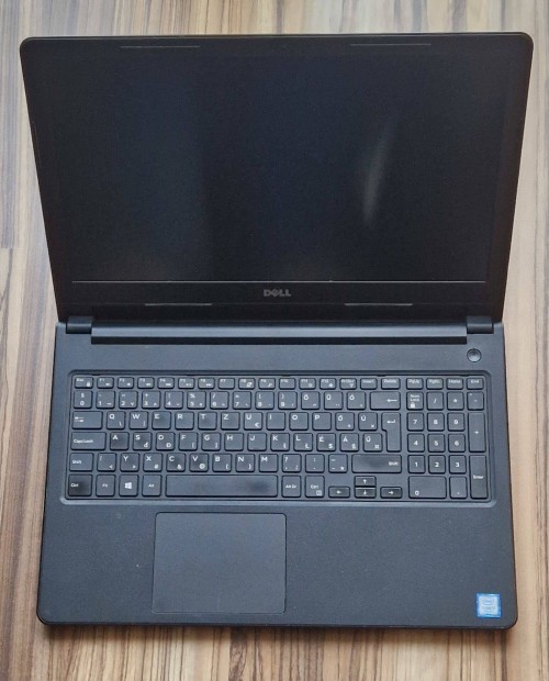 Dell Vostro 5568 i5-7200U/8GB/256GB/15,6" FHD/magyar billentyűzet