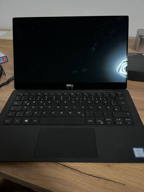 Dell Xps13 9380 2019 + 2 darab vadij akksi!!