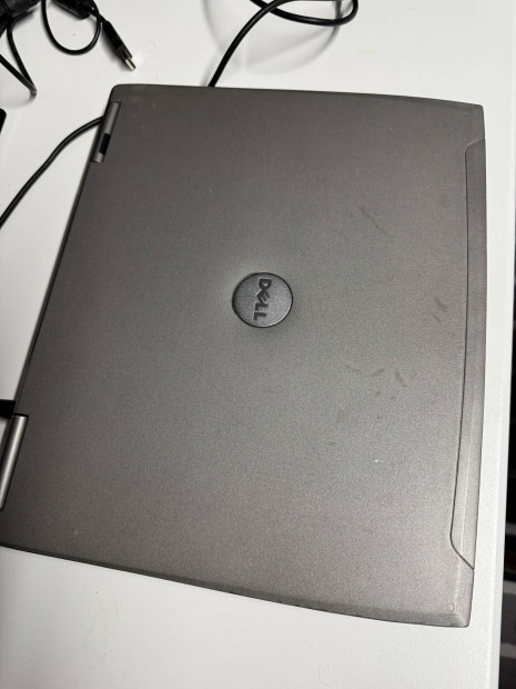 Dell d610 laptop notebook tltvel