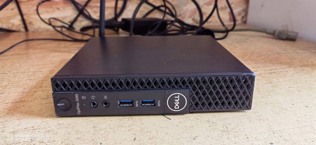 Dell i3-8100,12gb DDR4,Uhd 630 vga 1gb,240gb SSD,mini PC