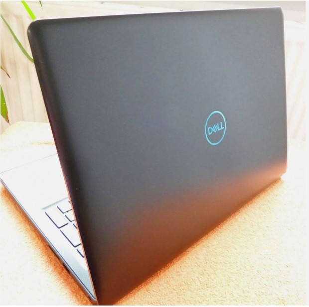 Dell inspiron laptop elad 6 mag/12 szl 256GB SSD 2TB HDD