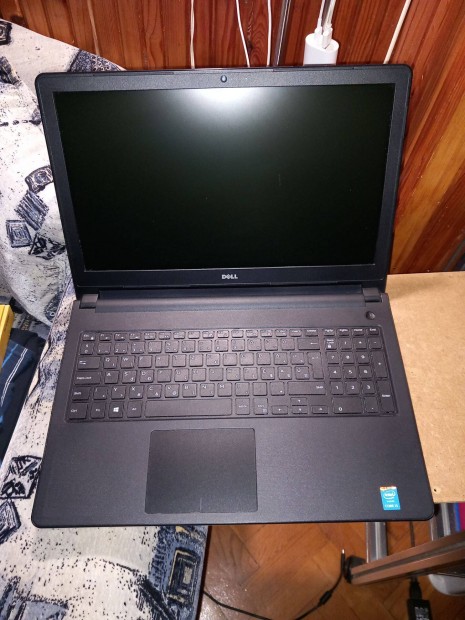 Dell laptop I3 processzorral