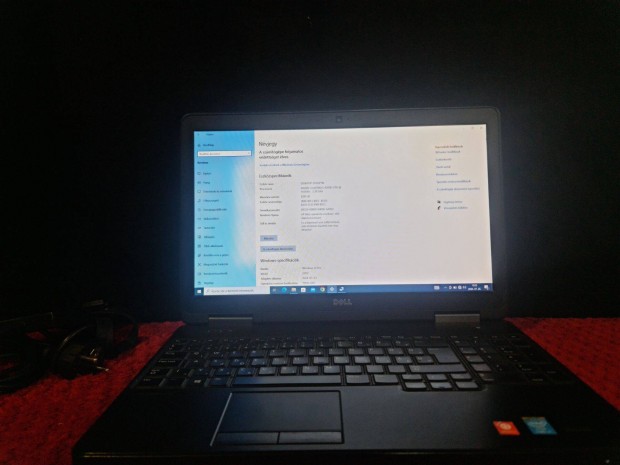 Dell latitude e5540 i5 4.gen ,8gb ram Laptop Norml llapotban (Kijelz