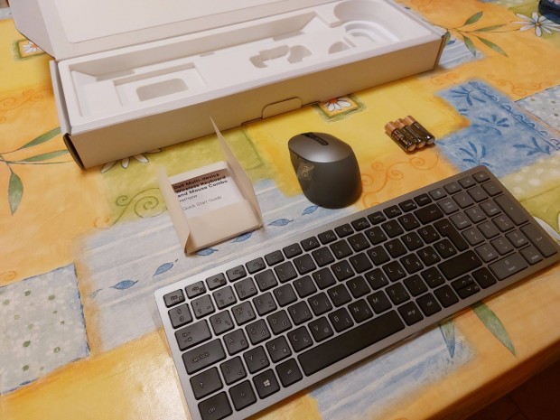 Dell vezet�k n�lk�li billenty�zet �s eg�r - KM7120W