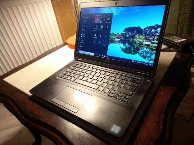 Dell webkamers Core i3 gyors ultrabook, WIN 10 OS, 256 GB SSD, 8GB