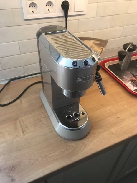 Delonghi Dedica EC685 jszer, bzs kvfz