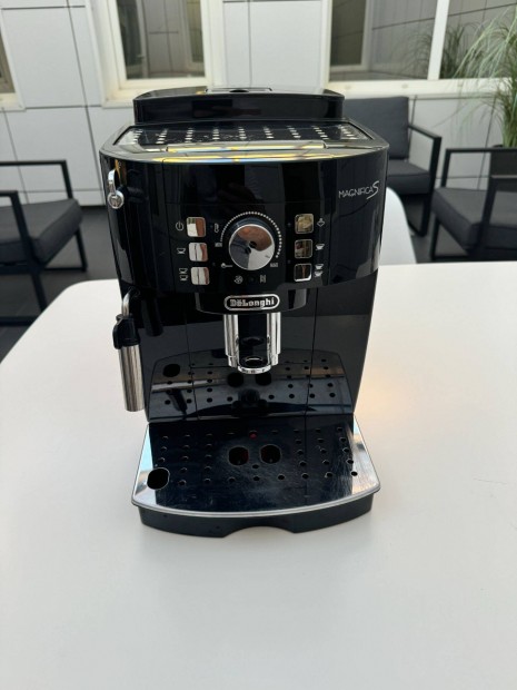 Delonghi Magnifica 2 csszs darls kvfz