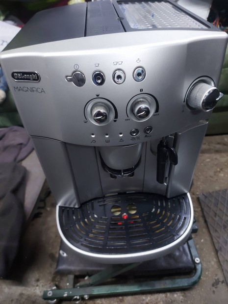 Delonghi Magnifica