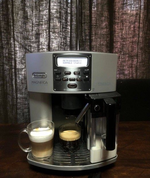 Delonghi Magnifica Automatic Cappuccino