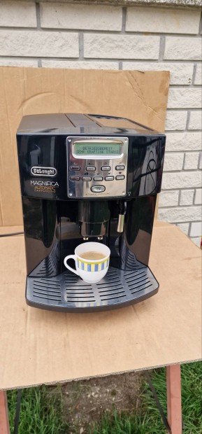 Delonghi Magnifica Automatic Cappuccino jszer darls kvfz 