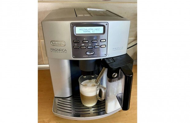 Delonghi Magnifica Elegance Pronto Cappuccino automata kvgp gar