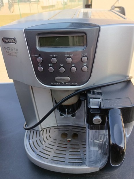 Delonghi Magnifica Pronto Cappuccino