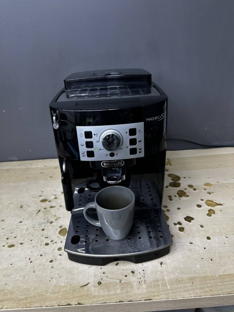 Delonghi Magnifica S