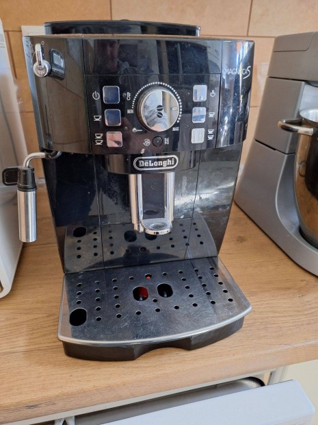 Delonghi Magnifica S