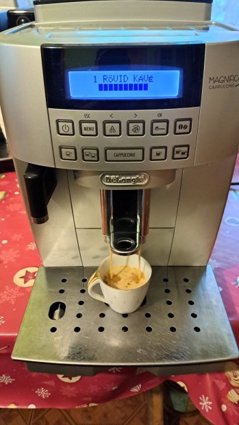 Delonghi Magnifica S Cappuccino tejtartly sajnos nincs!! Magyar Mens