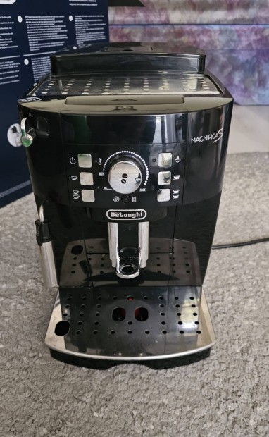 Delonghi Magnifica S ECAM olasz automata kvfz