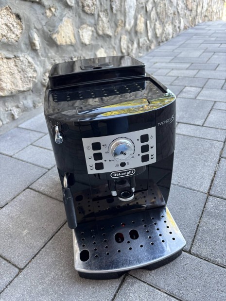 Delonghi Magnifica S automata darálós kávéfőző