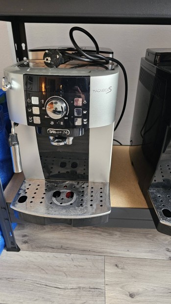 Delonghi Magnifica 