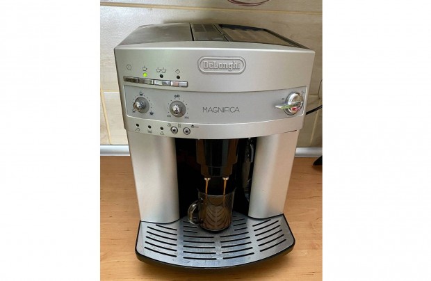 Delonghi Magnifica automata kvgp kvfz feljtott, garancia