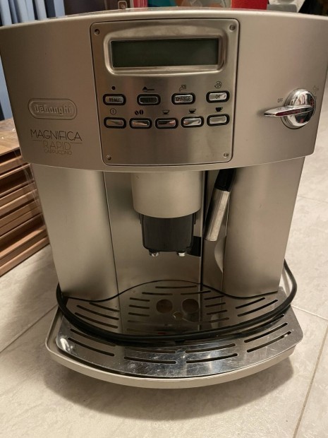 Delonghi Magnifica kv fz