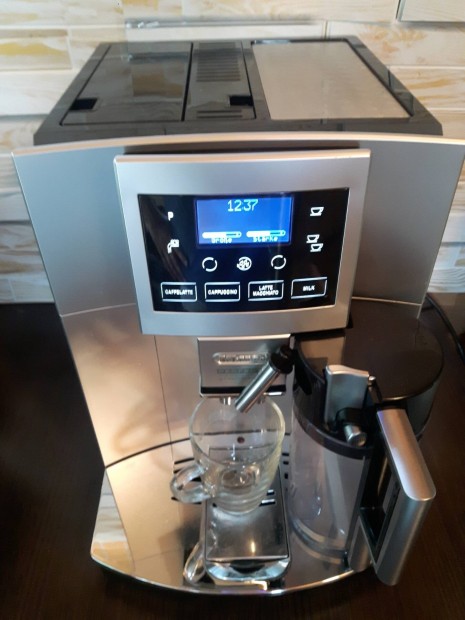 Delonghi Percecta Cappuccino full automata kávéfőző
