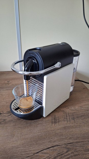 Delonghi Pixie Nespresso kapszuls kvfz