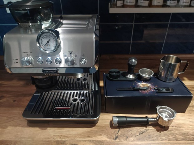 Delonghi karos expresszó kávéfőző Delonghi EC9155 La Specialista Arte
