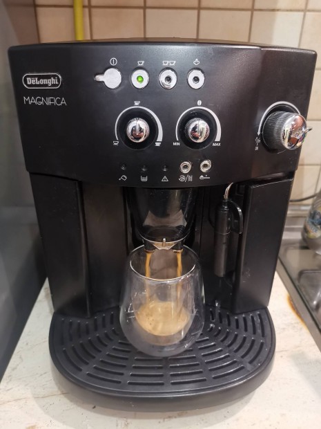 Delonghi magnifica 