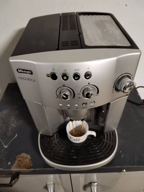 Delonghi magnifica szrke kvfz 