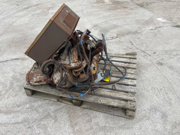 Demag, futmacska, daru elado