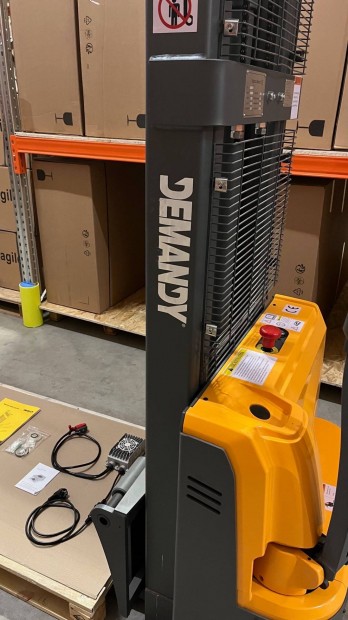 Demandy Elektromos magas-emelésű targonca 1,5 t - 2,5 m