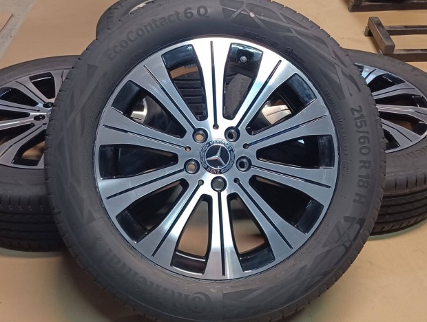Dem Mercedes W243 EQA Eqb 5x112 6,5x18 215/60 R18 nyri gumikkal 4db