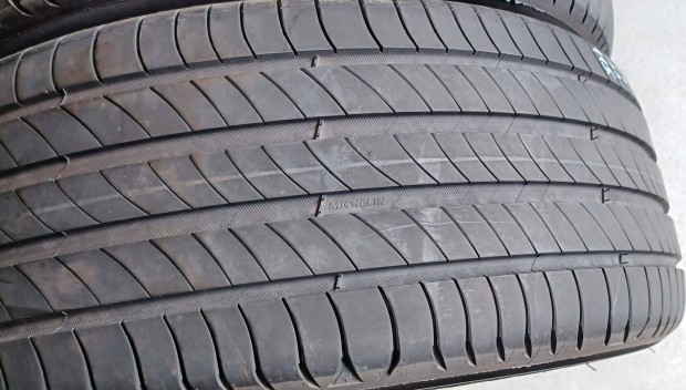 Dem� Michelin Primacy4 235/50 R19 ny�ri gumik 4db
