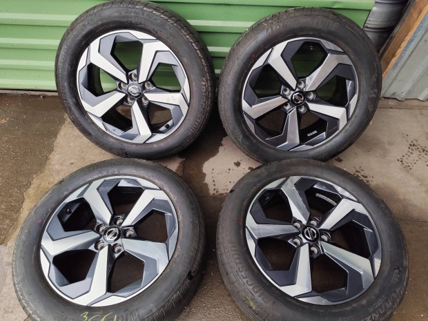 Demo/ j Nissan Qashqai gyri alufelni 5x114,3 18"