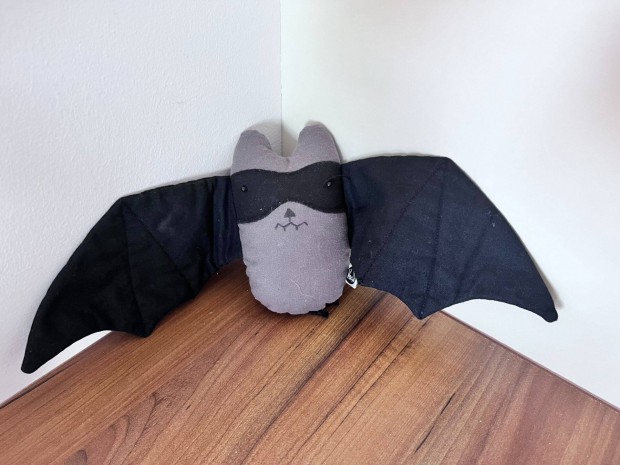 Denev�r pl�ss j�t�k figura �llat