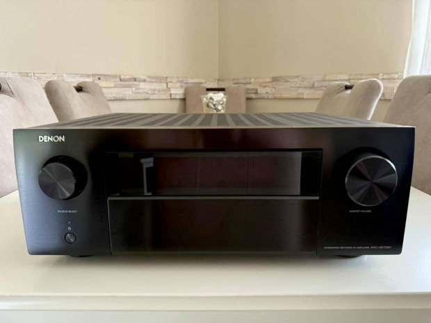 Denon AVC-X6700H 11.2 csatornás házimozi erősítő