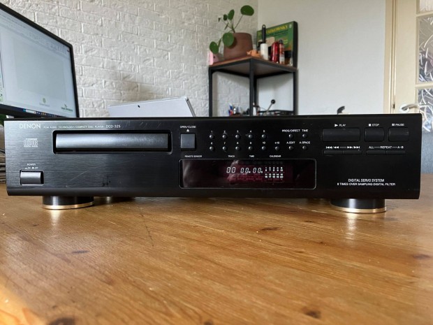 Denon DCD-325 CD lej�tsz� elad�