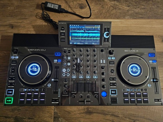 Denon DJ - SC Live 4 controller