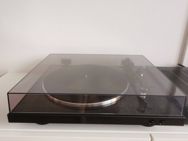 Denon DP-300F analog lemezjátszó