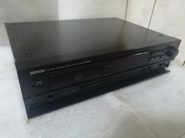 Denon DTR 2000 dat magn 