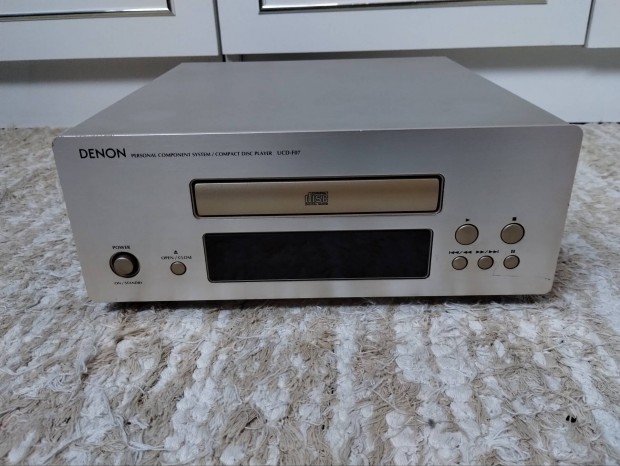 Denon UCD-F07 cd lejtsz hibval 