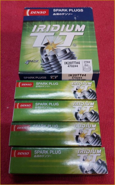 Denso Iridium TT IK20TT 4702 Gyújtógyertya szett(4db egydobozban)