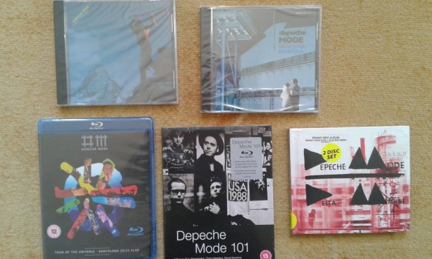 Depeche Mode / CD + Blu-ray (j)