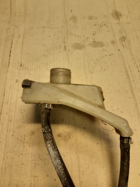 Derbi Atlantis/ Derbi paddock  Kiegyenl�t� tart�ly