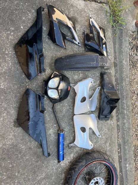 Derbi Senda/Aprillia Sx alkatrészek