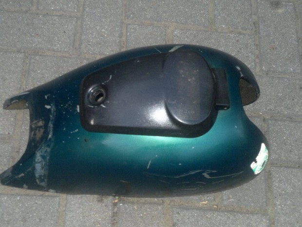 Derbi fenix tank burolat