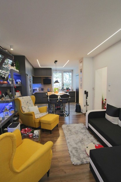 Design Lak�s K�szegen Teljes Fel�j�t�s, Erk�ly, B�torozva, 3% Hitel