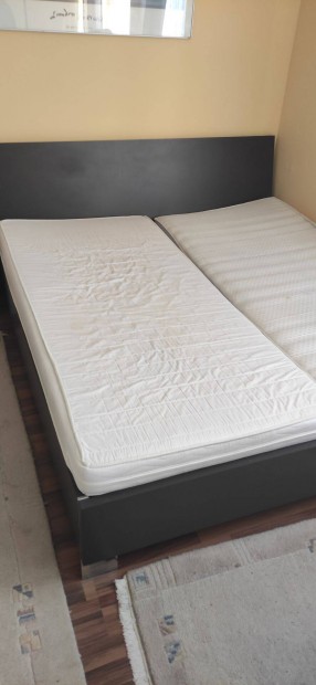Design gy matracokkal s gyrccsal 180 x 200 cm