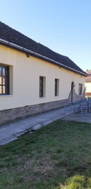 Deszken elad� ingatlan