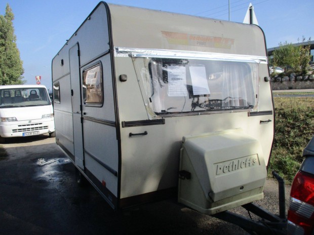 Dethleffs 460 lakkocsi elad teleptse, Szavatol Kft Vc